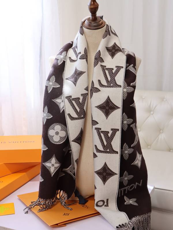 Louis Vuitton Scarf LVC00487